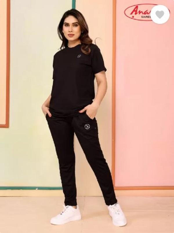 Trendy Printed Tracksuit - 2 Pcs Set in BlackTrendy Printed Tracksuit - 2 Pcs Set in Black