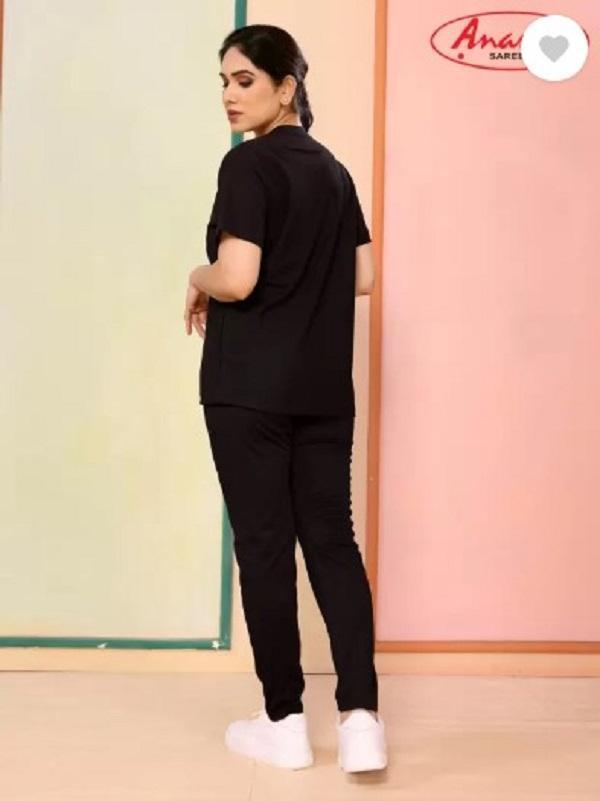 Trendy Printed Tracksuit - 2 Pcs Set in BlackTrendy Printed Tracksuit - 2 Pcs Set in Black